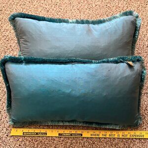Set of 2 Decorative Teal Pillows
